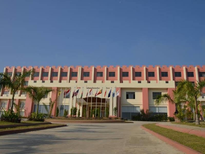 Great Wall Hotel - Nay Pyi Taw Oattara Thiri Exteriör bild