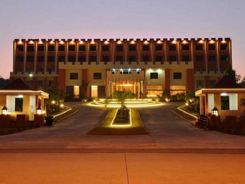 Great Wall Hotel - Nay Pyi Taw Oattara Thiri Exteriör bild